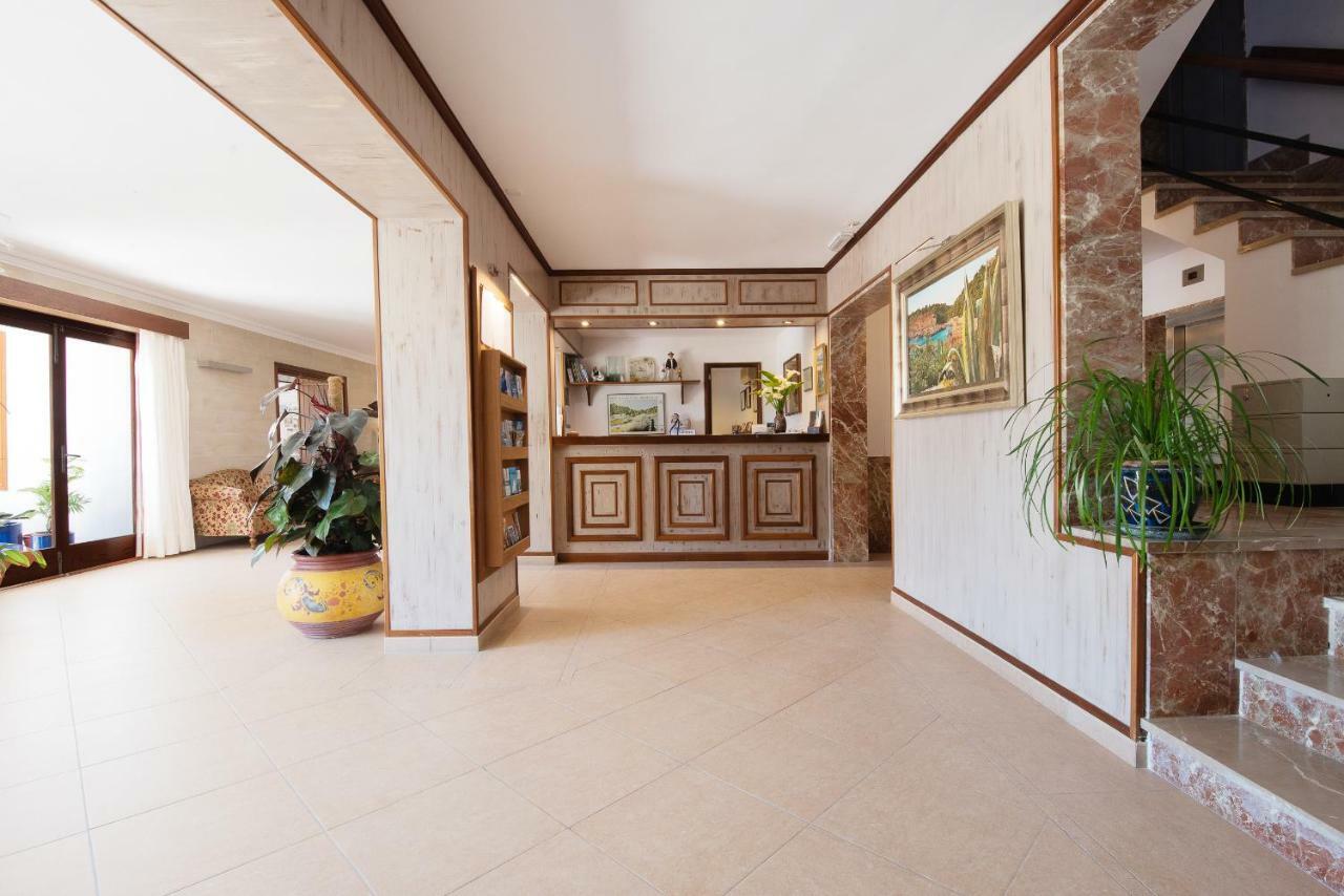 Hotel Playa Mondrago Portopetro 外观 照片
